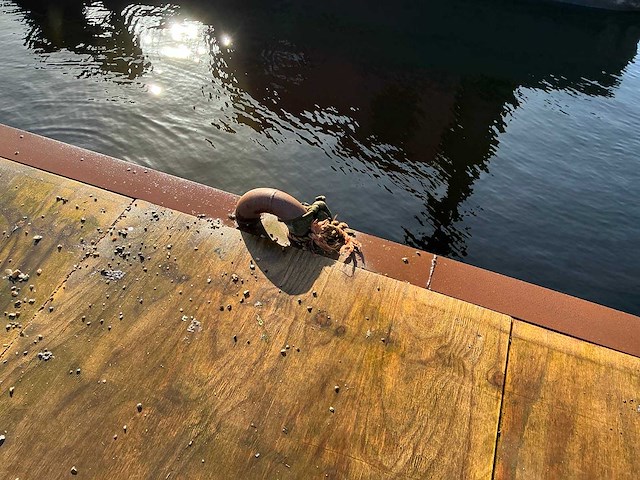 Ponton - afbeelding 8 van  12