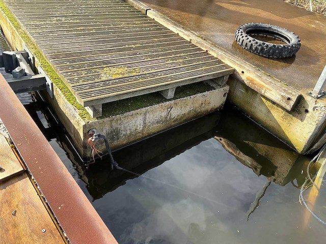 Ponton - afbeelding 2 van  6