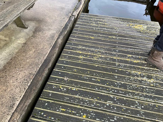 Ponton - afbeelding 6 van  6