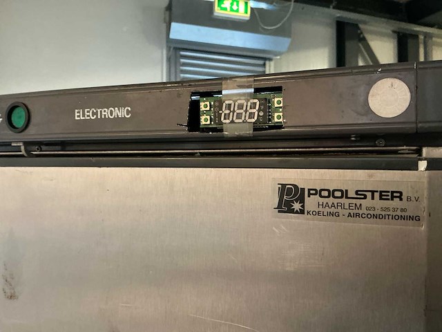 Poolster en jumbo koelkasten (2x) - afbeelding 10 van  13