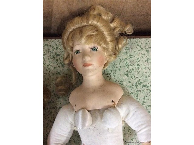 Poppen porcelein 2stuks - afbeelding 3 van  3