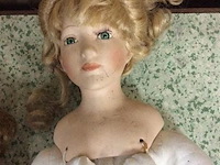 Poppen porcelein 2stuks - afbeelding 3 van  3