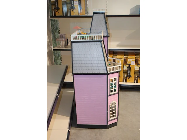 Poppenhuis. hoogte 152 cm - afbeelding 3 van  3