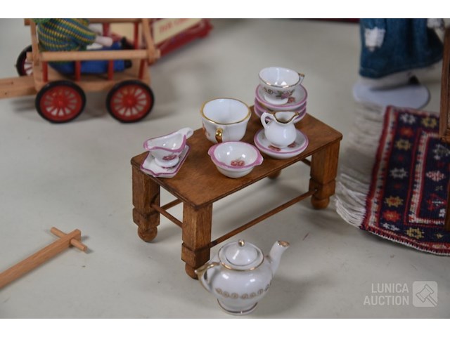 Poppenhuis inrichting - afbeelding 6 van  9