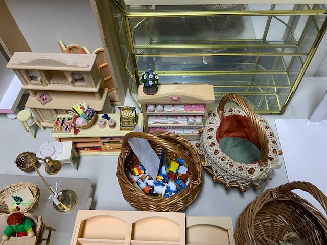 Poppenhuis & toebehoren - afbeelding 6 van  9