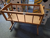 Poppenwieg / ledikantje, 70 x 36 x 60 cm - afbeelding 3 van  3