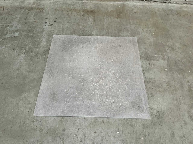 Porcelanosa - 80 x 80 cm vloertegel 7,68 m2 - afbeelding 2 van  3