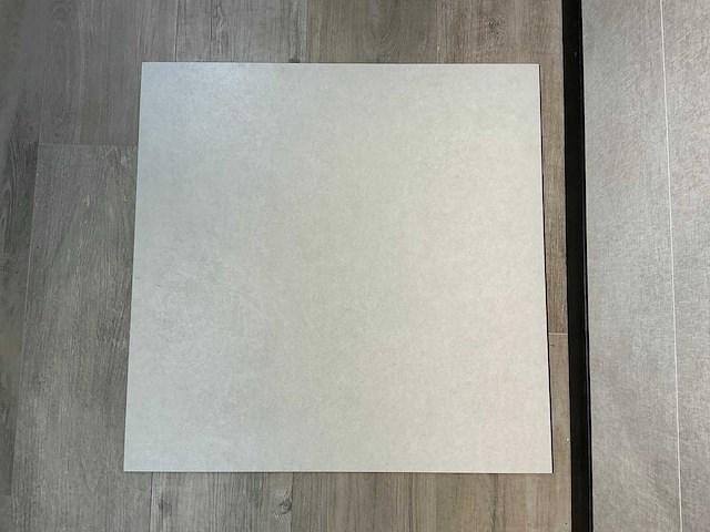 Porcelanosa - beige - vloertegel 90x90 cm - afbeelding 1 van  5