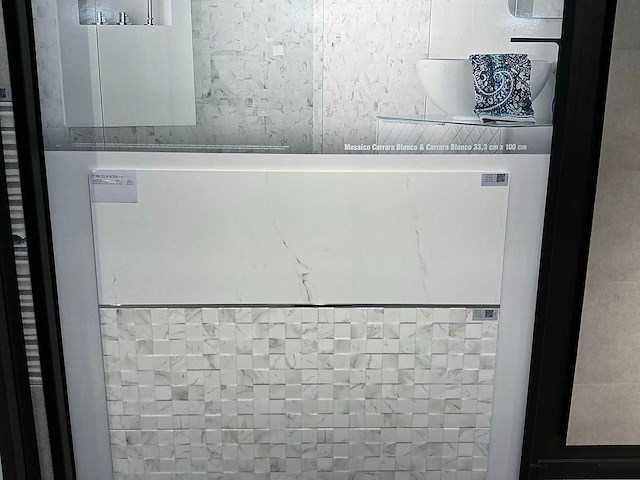 Porcelanosa - tegeldisplay - afbeelding 2 van  33
