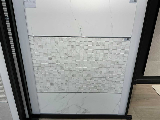 Porcelanosa - tegeldisplay - afbeelding 3 van  33