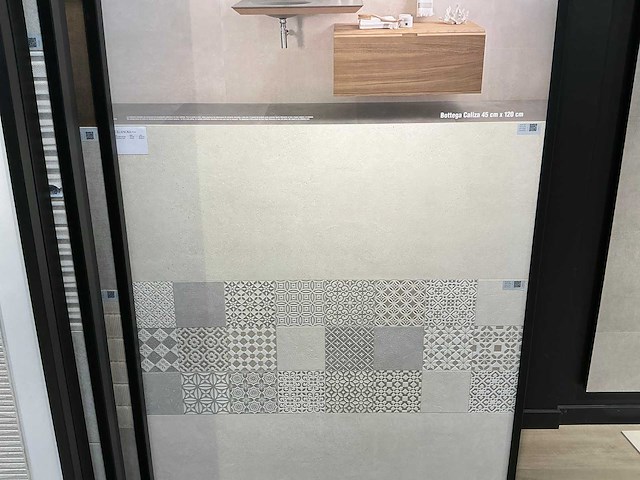 Porcelanosa - tegeldisplay - afbeelding 9 van  33
