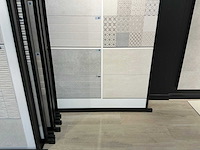 Porcelanosa - tegeldisplay - afbeelding 18 van  33