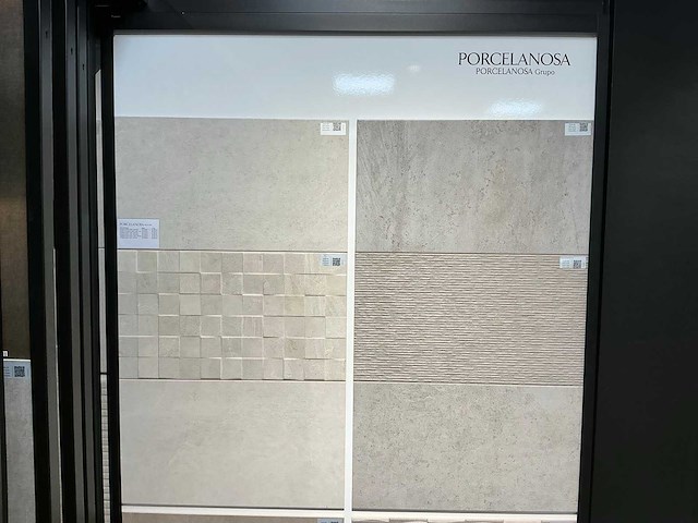 Porcelanosa - tegeldisplay - afbeelding 19 van  33