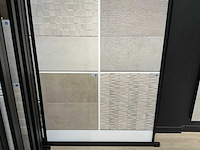 Porcelanosa - tegeldisplay - afbeelding 20 van  33