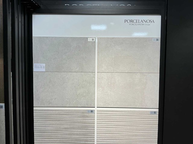 Porcelanosa - tegeldisplay - afbeelding 21 van  33