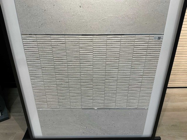 Porcelanosa - tegeldisplay - afbeelding 30 van  33