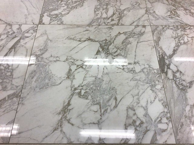 Porcelanosa dolomiti gepolijst 59,6x59,6 cm tegel 44,4 m² - afbeelding 1 van  7