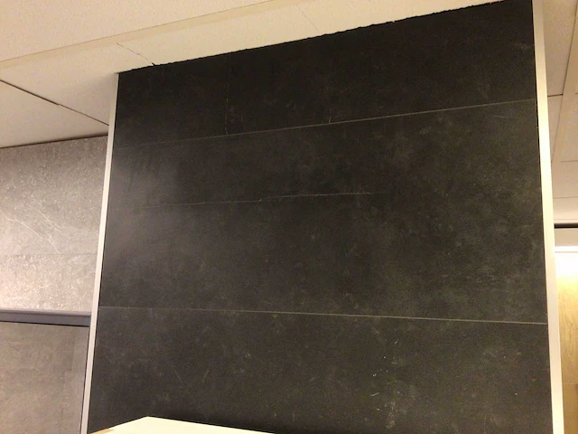 Porcelanosa magma black mat wandtegel 33,3x100 cm 30 m² - afbeelding 1 van  7