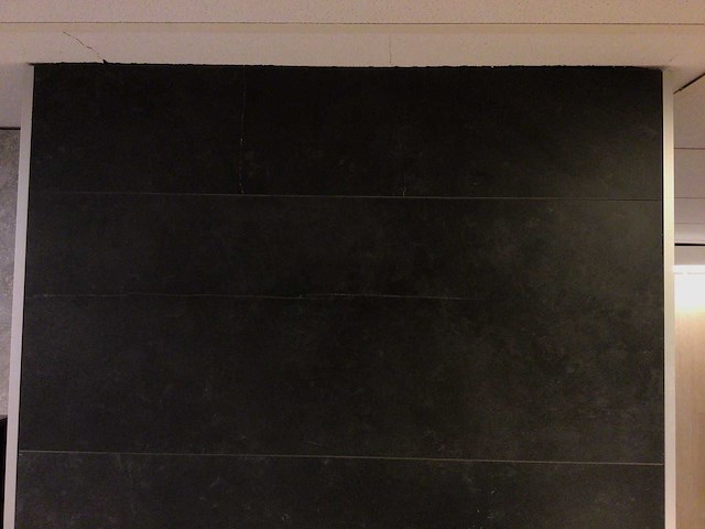 Porcelanosa magma black mat wandtegel 33,3x100 cm 31,67 m² - afbeelding 7 van  7