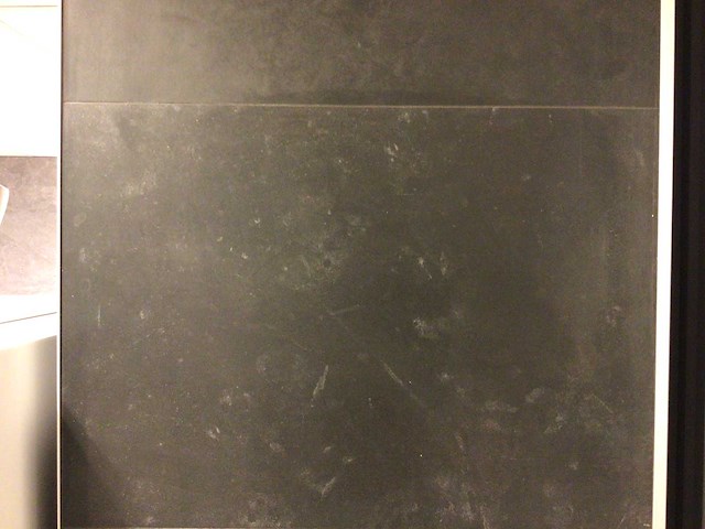 Porcelanosa magma black mat wandtegel 33,3x100 cm 31,67 m² - afbeelding 1 van  2