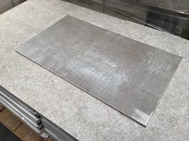 Porcelanosa shine aluminio glans wandtegel 33,3x59,2 cm 15 m² - afbeelding 2 van  5