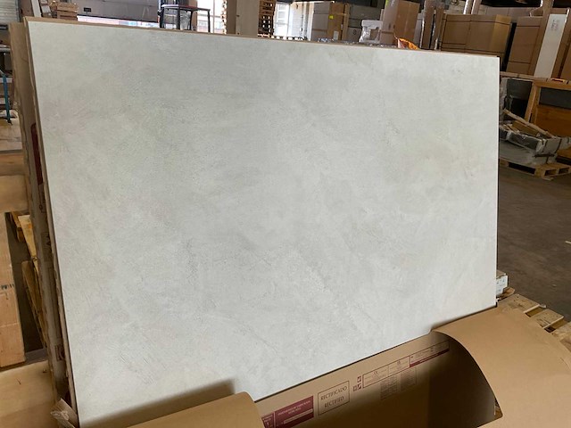 Porcelanosa vloertegel 120x120 cm ca. 14 m² met wand plint (10x) - afbeelding 2 van  5