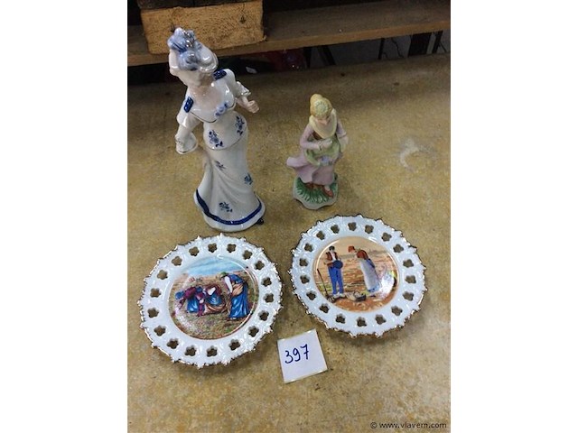 Porcelein 4stuks - afbeelding 1 van  3