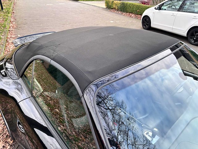 Porsche - 2005 - 911 cabrio - 3.6 carrera 4 - 73-sr-jt - afbeelding 10 van  36