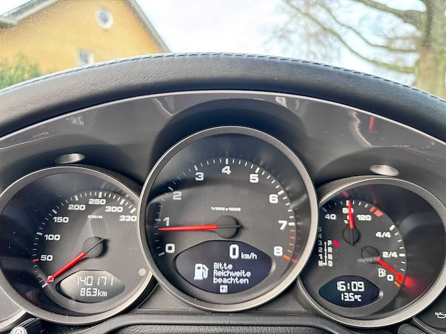 Porsche - 2005 - 911 cabrio - 3.6 carrera 4 - 73-sr-jt - afbeelding 17 van  36