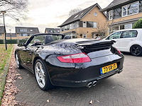 Porsche - 2005 - 911 cabrio - 3.6 carrera 4 - 73-sr-jt - afbeelding 2 van  36