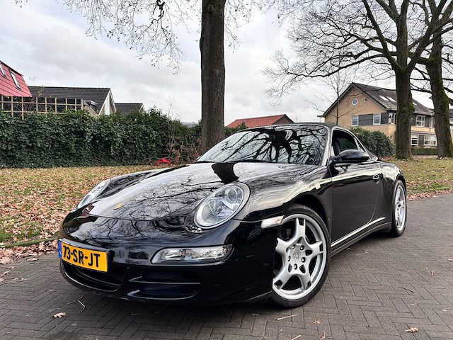 Porsche - 2005 - 911 cabrio - 3.6 carrera 4 - 73-sr-jt - afbeelding 1 van  36