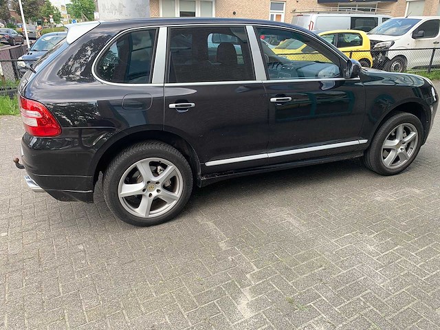 Porsche - 2005 - cayenne - 4.5 s automaat - personenauto - afbeelding 2 van  2