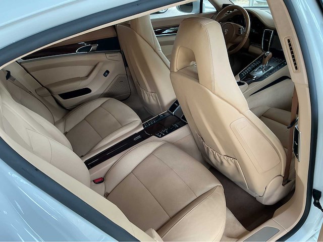 Porsche - 2009 - panamera - turbo 4.8 v8 500pk 2009 btw auto - personenauto - afbeelding 21 van  46