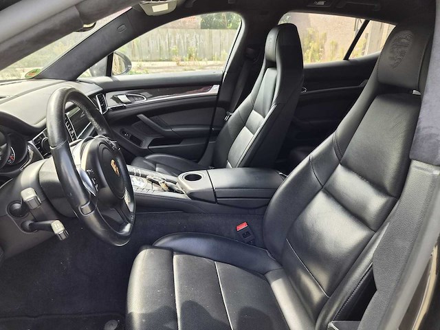 Porsche - 2015 - panamera turbo - 4.8 - duits - afbeelding 2 van  31
