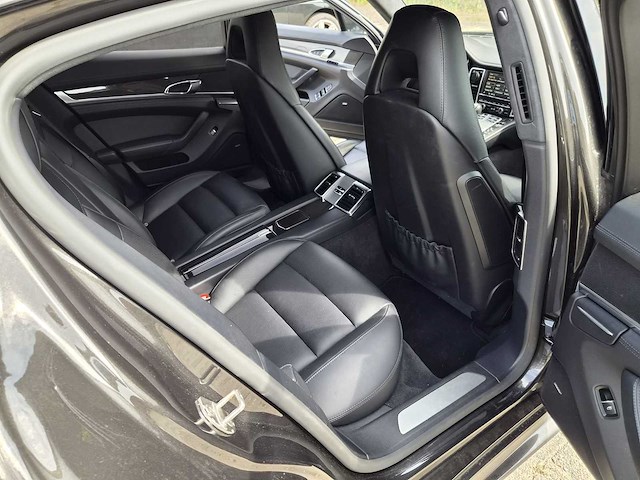 Porsche - 2015 - panamera turbo - 4.8 - duits - afbeelding 13 van  31