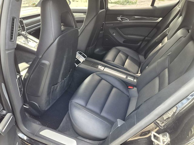 Porsche - 2015 - panamera turbo - 4.8 - duits - afbeelding 17 van  31