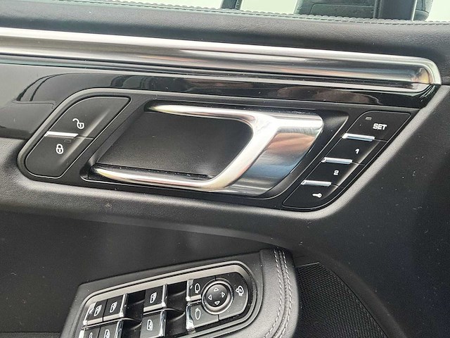 Porsche - 2016 - macan - 3.0 gts - j-261-lz - afbeelding 16 van  32