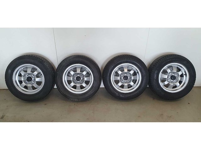 Porsche - 4 wielen set - velgen - afbeelding 1 van  6