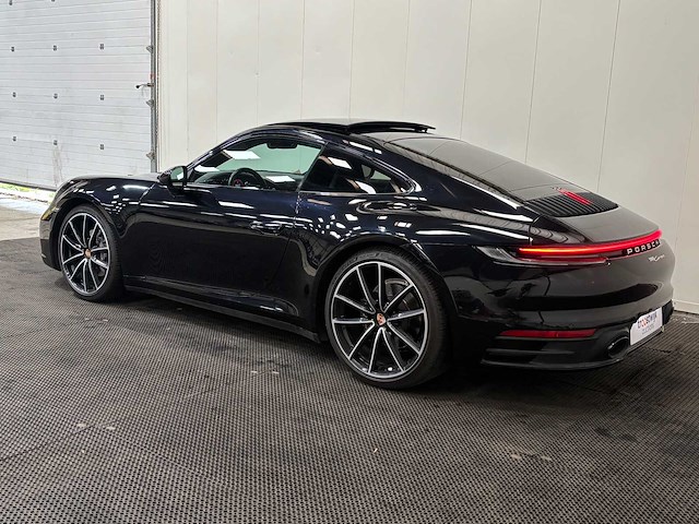 Porsche - 911 - 3.0 carrera - car - 2021 - afbeelding 34 van  43