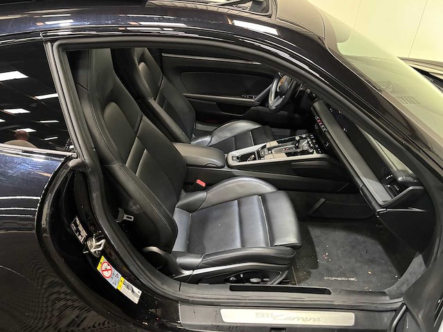 Porsche - 911 - 3.0 carrera - car - 2021 - afbeelding 37 van  49