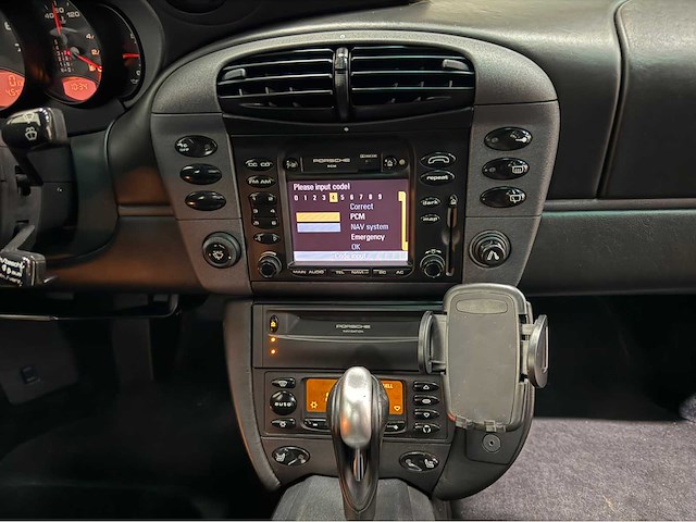 Porsche - 911 - 996 - 3.4 - personenauto - 1998 - afbeelding 11 van  32