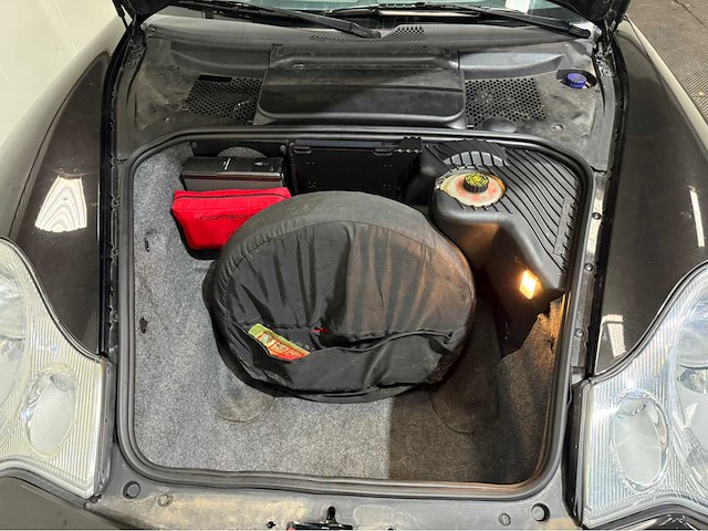 Porsche - 911 - 996 - 3.4 - personenauto - 1998 - afbeelding 19 van  32