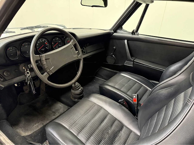 Porsche - 911 - t targa - oldtimer - 1976 - afbeelding 6 van  35