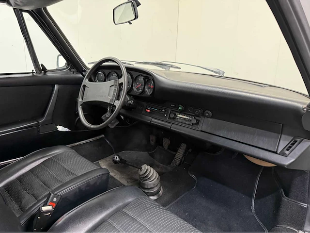 Porsche - 911 - t targa - oldtimer - 1976 - afbeelding 11 van  35