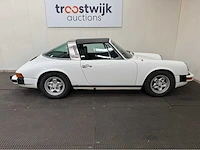 Porsche - 911 - t targa - oldtimer - 1976 - afbeelding 32 van  35