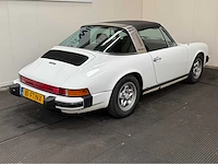 Porsche - 911 - t targa - oldtimer - 1976 - afbeelding 33 van  35