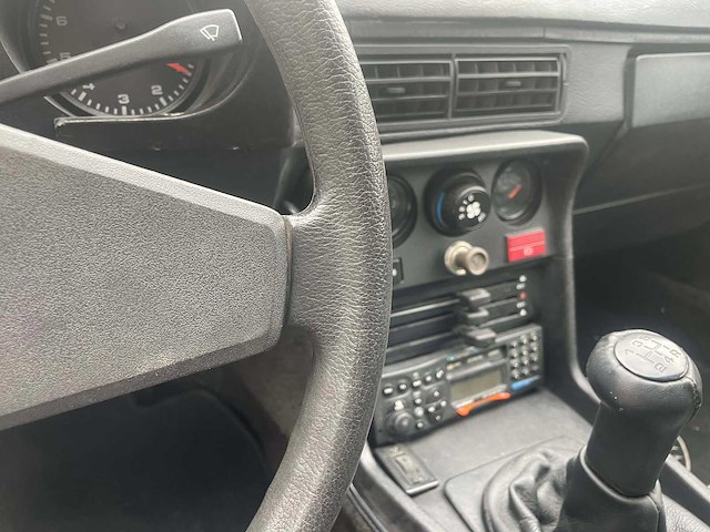 Porsche - 924 - 924 - oldtimer - afbeelding 5 van  13