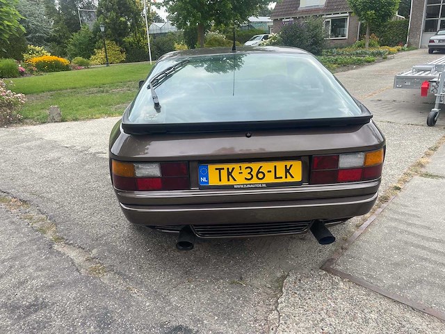 Porsche - 924 - 924 - oldtimer - afbeelding 11 van  13
