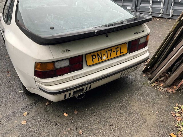 Porsche - 944 - 2.5 coupé - oldtimer - afbeelding 6 van  16