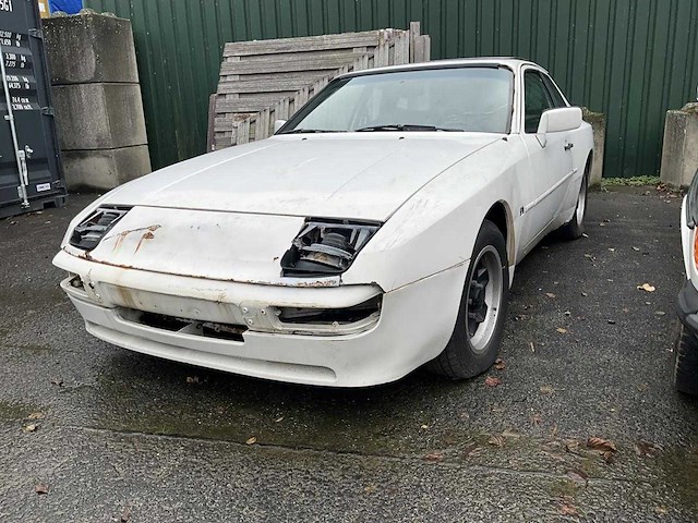 Porsche - 944 - 2.5 coupé - oldtimer - afbeelding 9 van  16